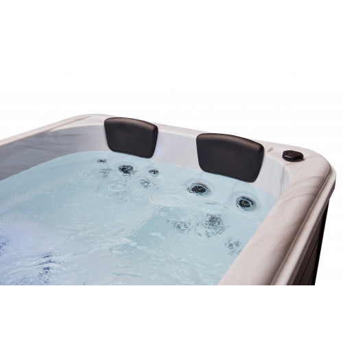 Riley 3-Person Hot Tub