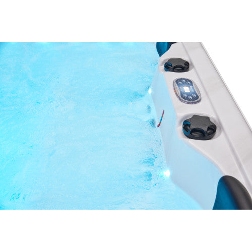 Social 5 Person Hot Tub