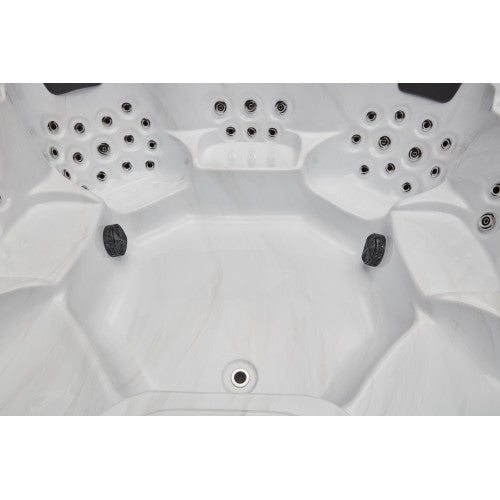 Denali 7-Person Hot Tub