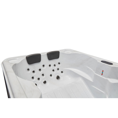Regal 4-Person Hot Tub